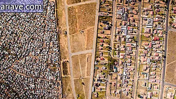 Fotograf z droni beleži kontrast med bogatim in slabim stanovanjem