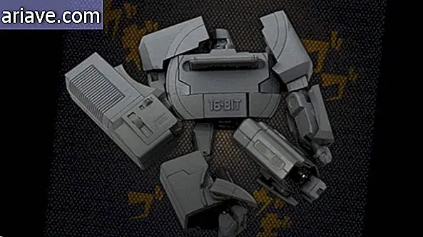 Optimus Prime turns PSOne into new action figure for next year