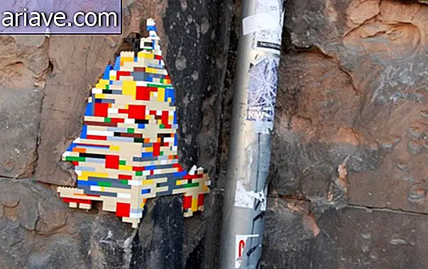 Tìm hiểu về công việc với LEGO để sửa chữa thiệt hại xây dựng trên toàn thế giới