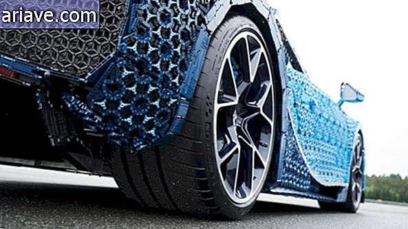 LEGO создает функциональную точную копию Bugatti Chiron в натуральную величину