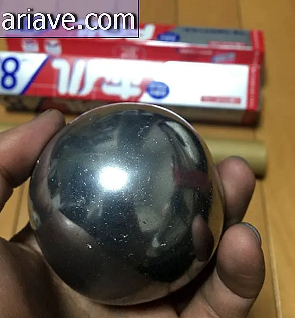 Alumiinifolio pallo