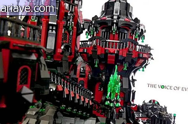A gonosz hangja: Nézze meg ezt a lenyűgöző LEGO erődöt [galéria]