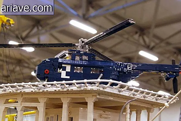 Neverjetno: Oglejte si repliko bolniške ladje, narejeno s 100.000 LEGO kosov