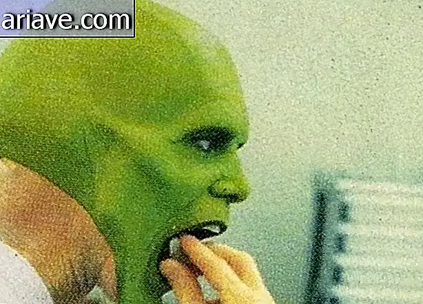 How was Jim Carrey's makeup done for "The Maskara"?