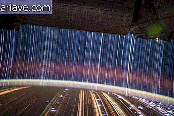 Fotografije zajemajo zvezdno pot visoko 400 kilometrov [galerija]