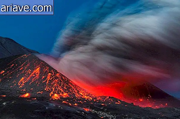 Letusan gunung berapi dramatis