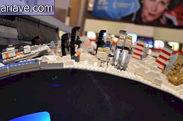 Orgle, narejene iz LEGO, spremenijo Vojne zvezd v glasbo