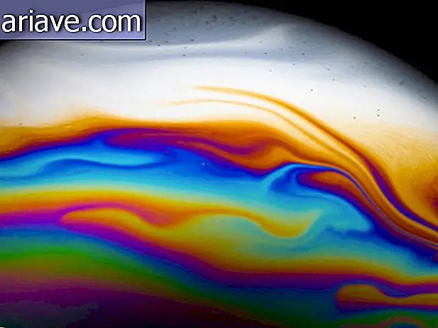 Incontra il sistema solare psichedelico fatto di bolle di sapone [gallery]