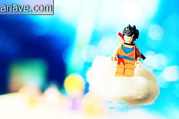 Valokuvasarja näyttää Lego-leluja oikeissa kohtauksissa