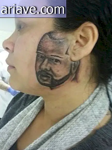 Tetovaný tvár