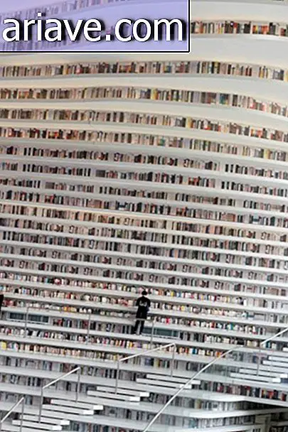 Vay! Bu büyük kütüphaneyi 1, 2 milyon kitap koleksiyonu ile tanıyın.