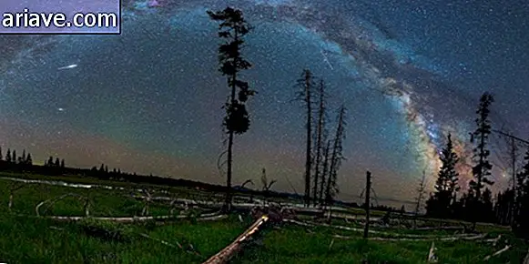 Nočne fotografije zajemajo nebo na način, ki ga še nikoli niste videli