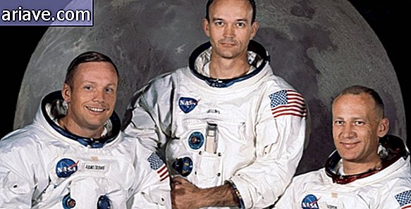 Kolme astronauttia.