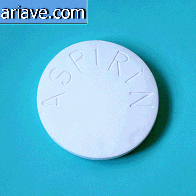Una aspirina gigante