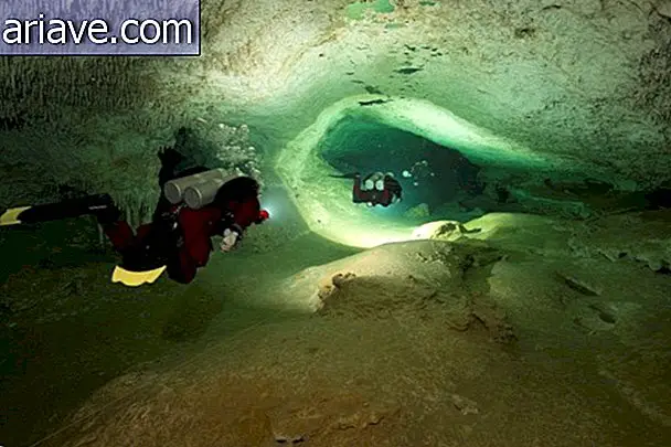 Plongeur tunnel submergé