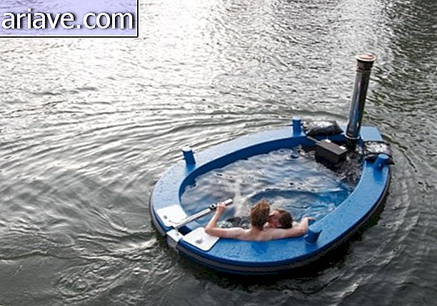 Check out the hot tub that lets you relax while sailing