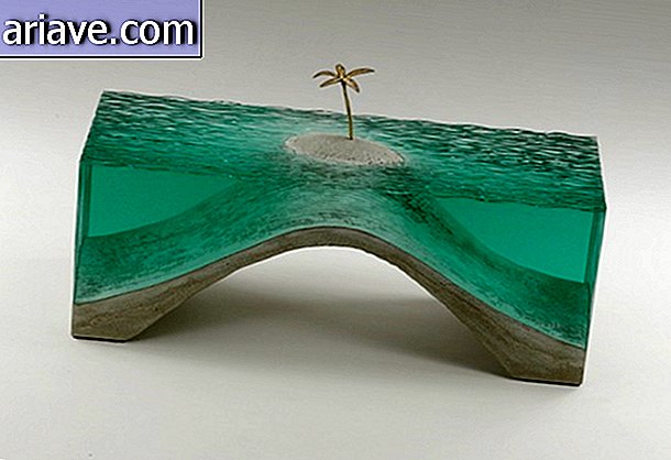 El trabajo del surfista se convirtió en escultor y realiza increíbles trabajos con vidrio.