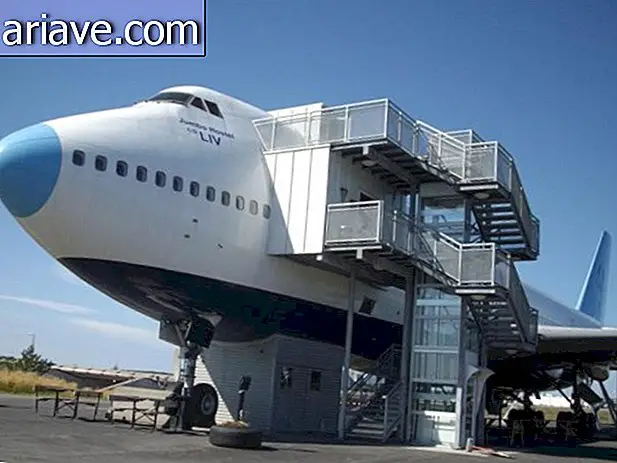 747 Flugzeug wird Luxushotel in Schweden