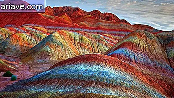 Hämmastav: vaadake Hiina kaunite värviliste mägede maastikke