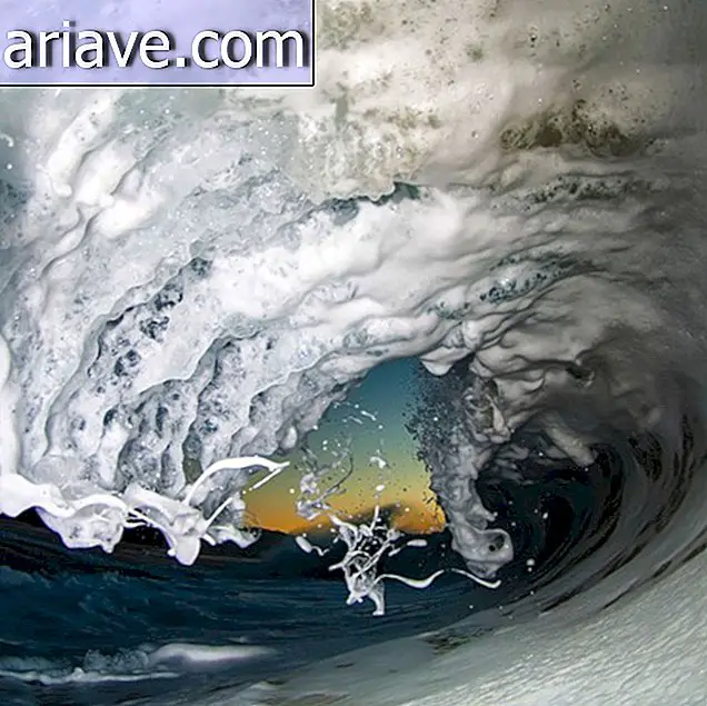 Sehen Sie sich eine Galerie mit atemberaubenden Fotos von Meereswellen an