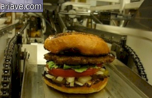 Il produttore di hamburger produce 400 snack all'ora