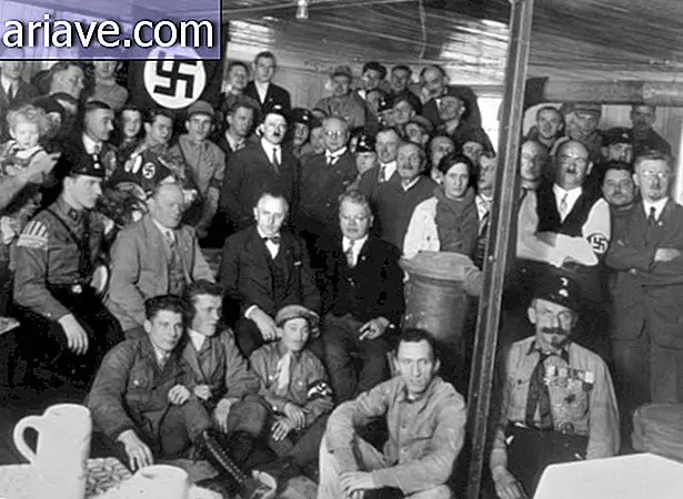 Hitler poseeris natsidega