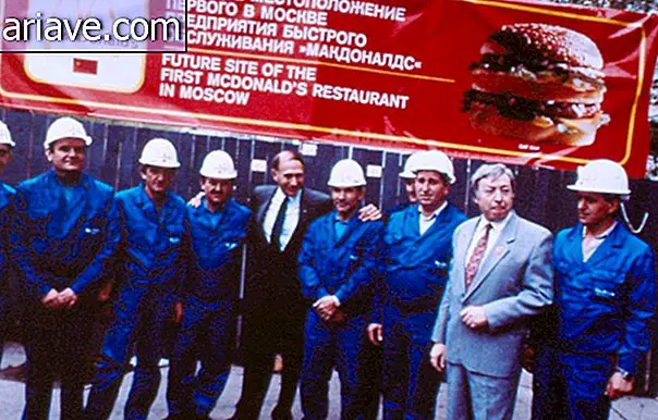 Soviet McDonald's: Pembukaan toko pertama rantai di Moskow, 1990
