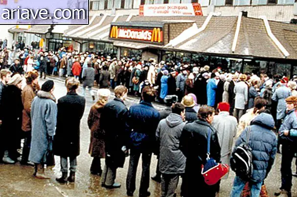 Soviet McDonald's: Pembukaan toko pertama rantai di Moskow, 1990