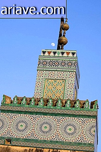 Menara Masjid Bou Inania