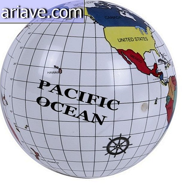 विश्व मानचित्र गेंद