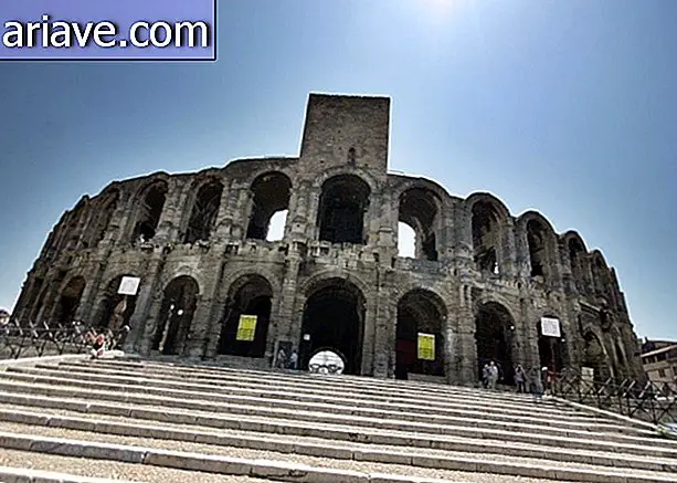 Arena Arles, Francia