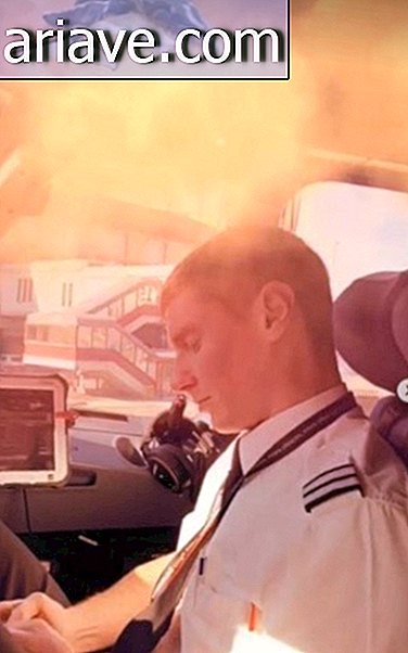 Piloter är avstängda för att ha lagt ut skämt på Snapchat under flygningen