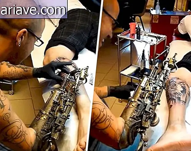 अंतर्निर्मित टैटू मशीन के साथ कलाकार को कृत्रिम अंग मिलता है