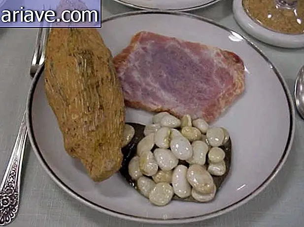 Banchetto indigesto: 12 immagini di cibo fatto di pietra