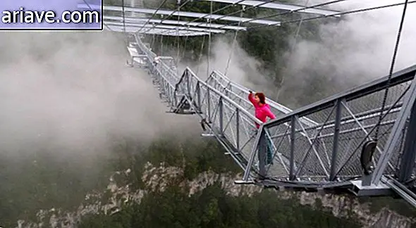 La pasarela peatonal más grande del mundo está en Rusia, ¡y puedes saltar de ella!