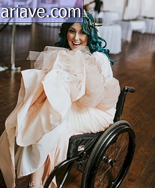 Rollstuhlbraut überrascht, wenn sie an ihrem Hochzeitstag zurückgeht