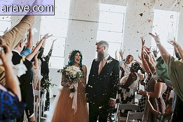 Невеста на инвалидной коляске удивляет, когда возвращаешься в день своей свадьбы