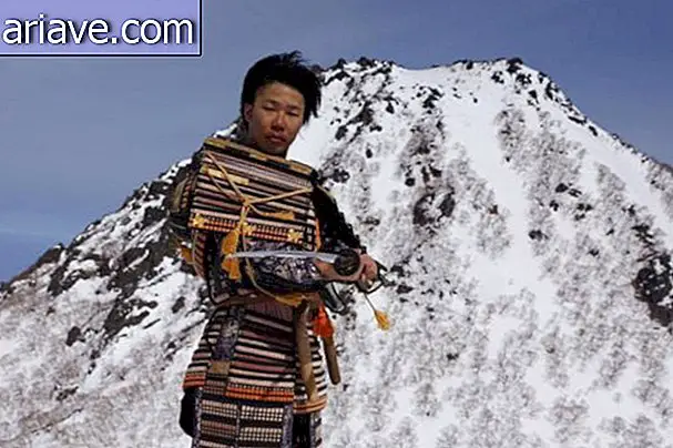 Beginilah cara seorang samurai bermain ski