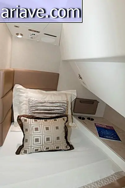 Boeing turns planes into flying hotels [gallery]
