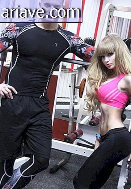 New 26-year-old Russian 'Human Barbie' lives like a real doll