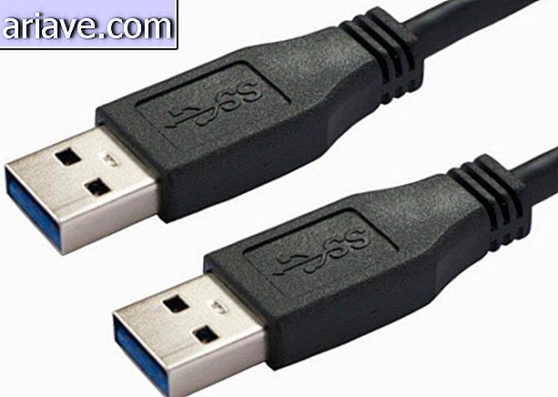 Dos cables USB