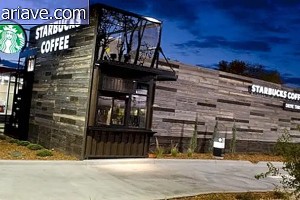 Starbucks otvára prenosný obchod Drive-Thru [Galéria]