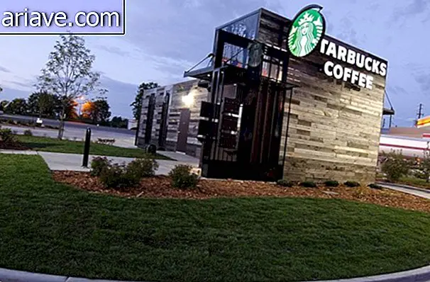 Starbucks otvára prenosný obchod Drive-Thru [Galéria]