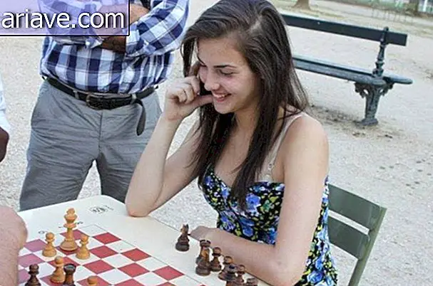 Посмотрите, кто два самых горячих шахматиста в мире