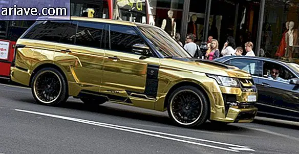 Golden Range Rover