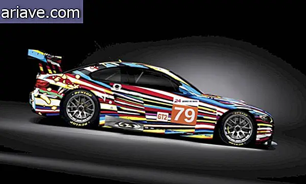 BMW M3 som deltok i kategorien 24 timer i Le Mans GT2, malt av Jeff Koons