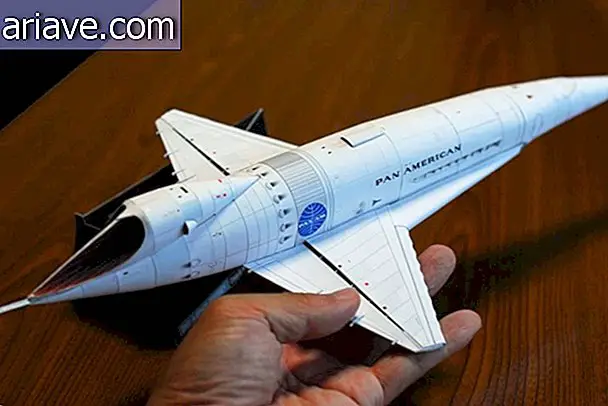Ongelofelijke papieren miniaturen bootsen de beroemdste ruimteschepen van de bioscoop na