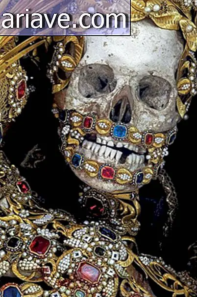 De rige skelet af katakomberne i Rom