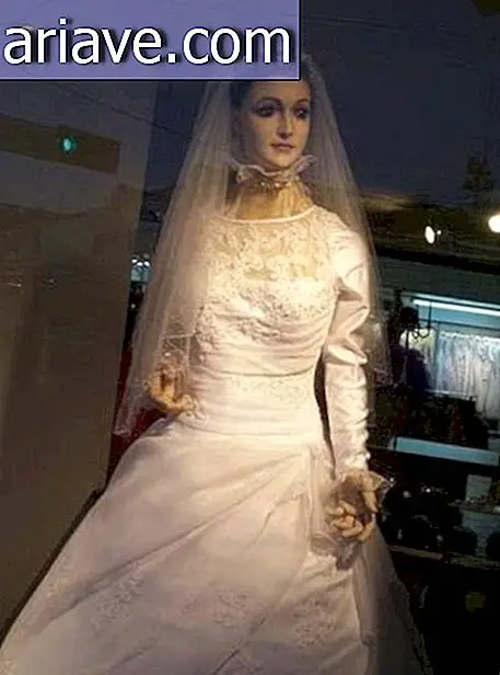 Mannequin ser ud til at være den døde datter af en brudeforretningsejer - vil det?