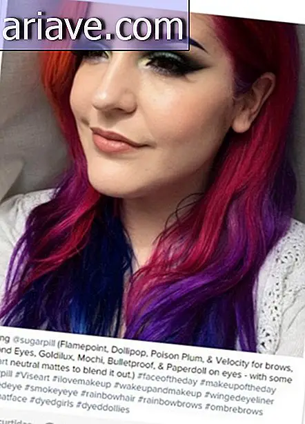 With the colors of the sky: young people radiate their hair and eyebrows